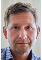 a.o. Univ.-Prof. Priv.-Doz. Mag. Dr. rer. nat. Martin Jakab MSc