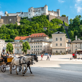 Kapitelplatz im Herzen Salzburgs