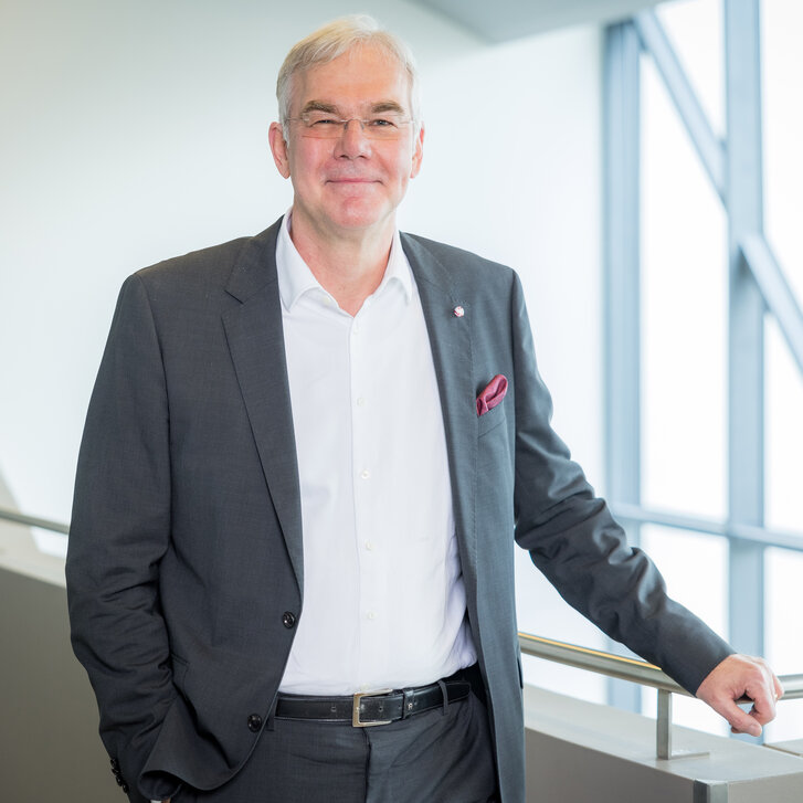 Univ.-Prof. Dr. Dr. h.c. Jürgen Osterbrink