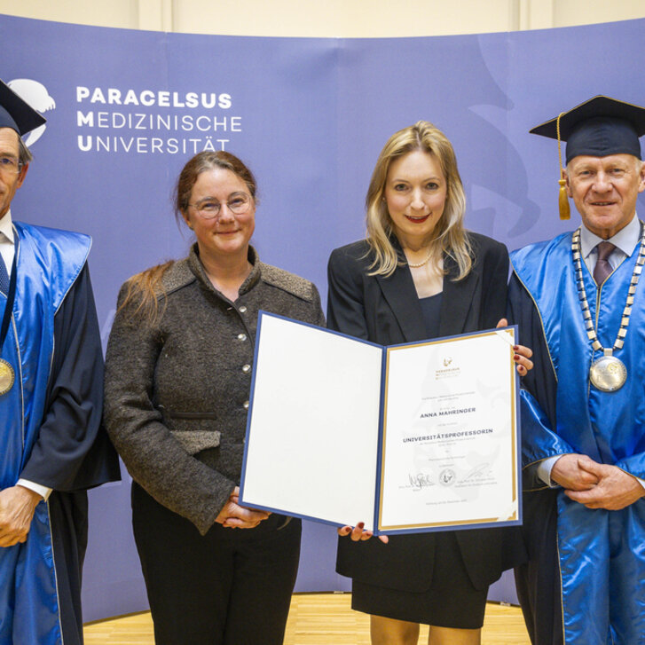 Gefeiert: Zwei Professuren, vier Habilitationen und eine PMU-Ehrennadel