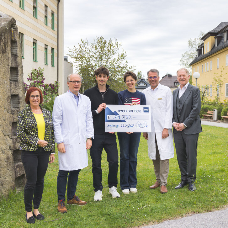 PMU-Ballkomitee übergibt Spendensumme von € 31.700,- an das Foschungszentrum young.hope