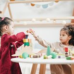spielende Mädchen