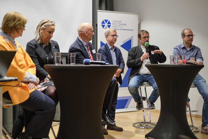 Expert*innen bei der Diskussionsrunde