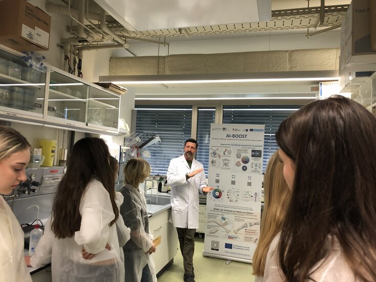 Pluskurs Medizin, Therapie und Forschung zu Besuch an der PMU